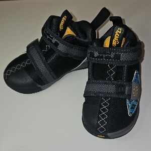 Lebron Nike Black and Gray Sneakers with Durable Design